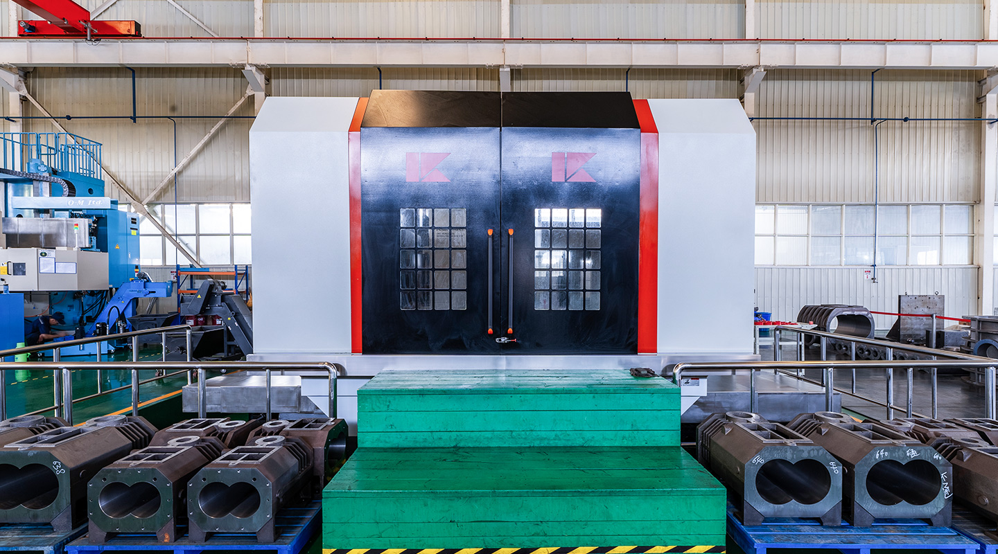 Horizontal Machining Center KBT-13A-KURAKI (Japan)